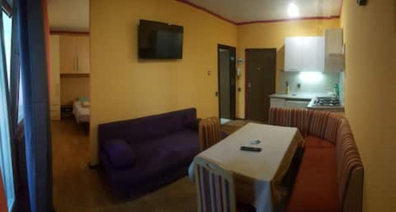 Miky Apartment-South Tyrol メラーノ エクステリア 写真